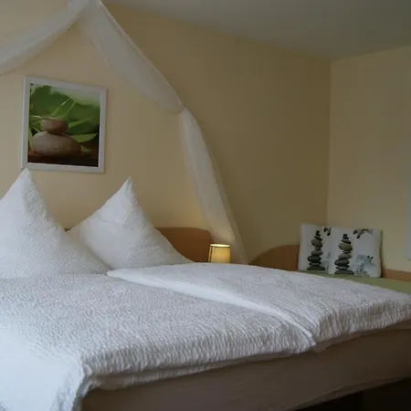 Carolaruh Hotel 3*